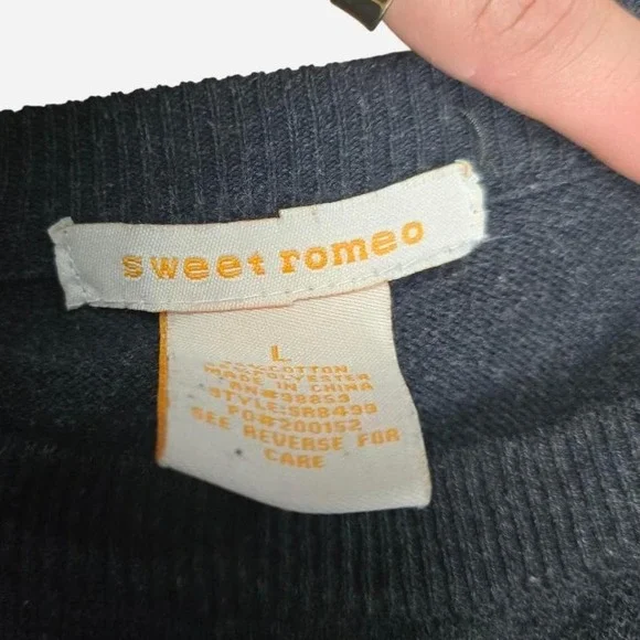 Sweet‎ Romeo Women's Knit Sweater – Size Large – Long Sleeve Pullover Top - Picture 2 of 4